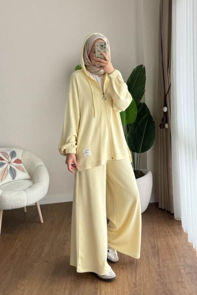 Almila İkili Takım Sarı