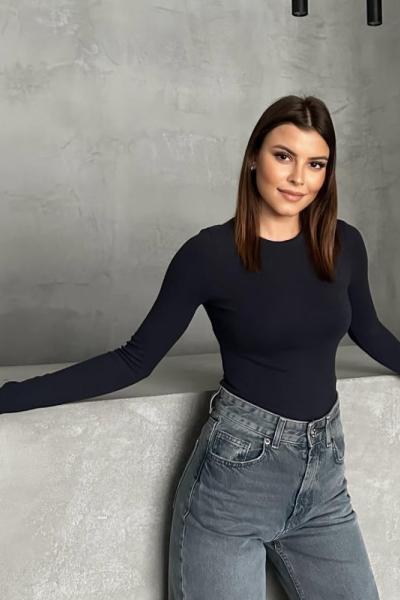 Parmak Geçmeli Body  Füme